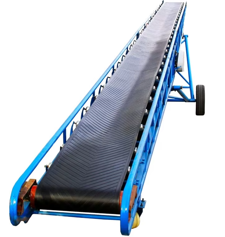Conveyor belt for abrasive materials